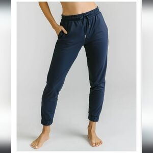Zyia Everywhere zipper joggers navy size small